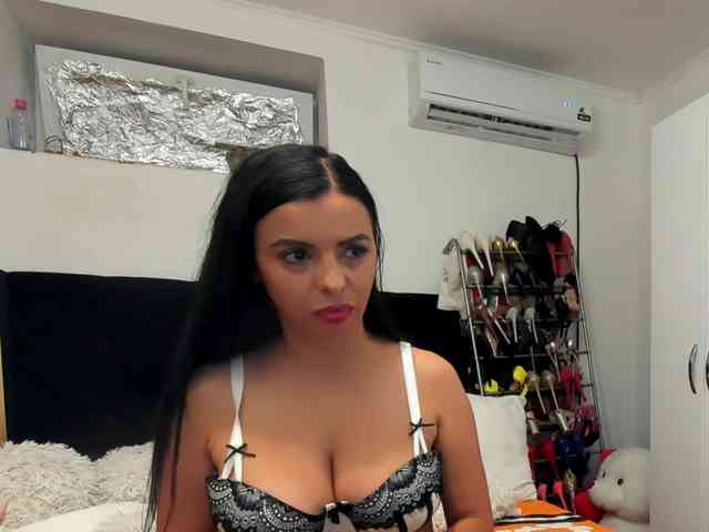 JuliaHayes90 JuliaHayes90