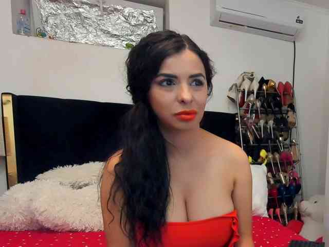 JuliaHayes webcam