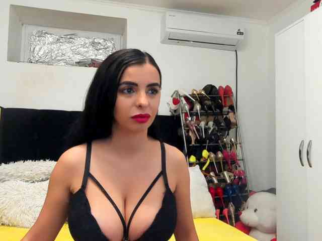 JuliaHayes