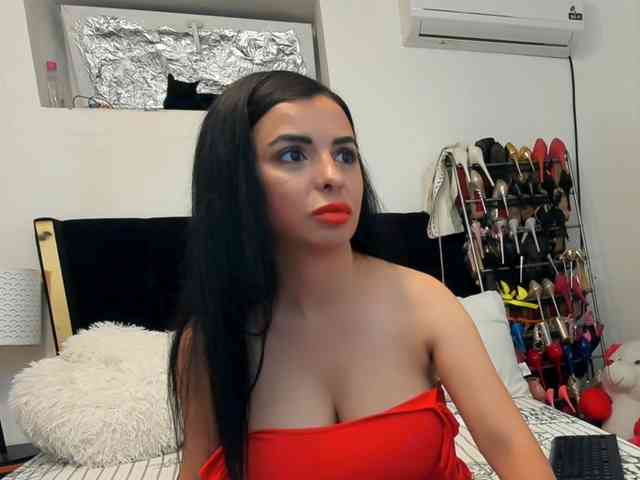 JuliaHayes