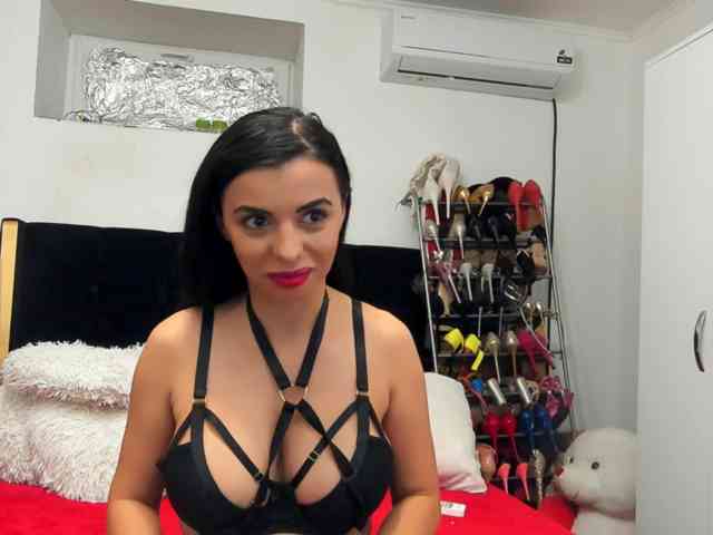JuliaHayes90