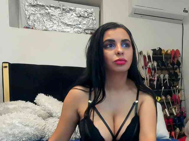 JuliaHayes webcam