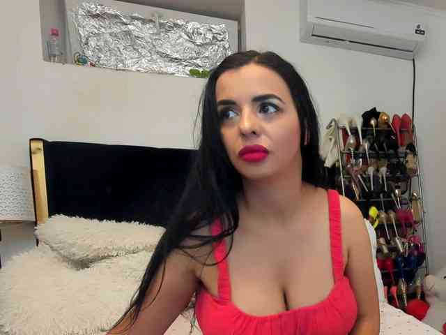 JuliaHayes webcam