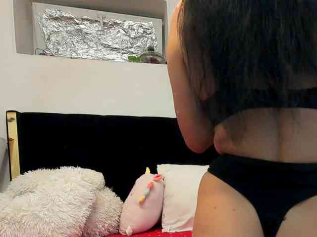 JuliaHayes webcam