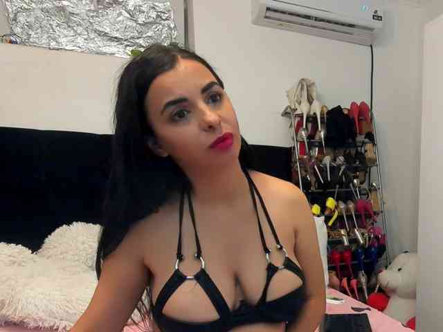 JuliaHayes webcam