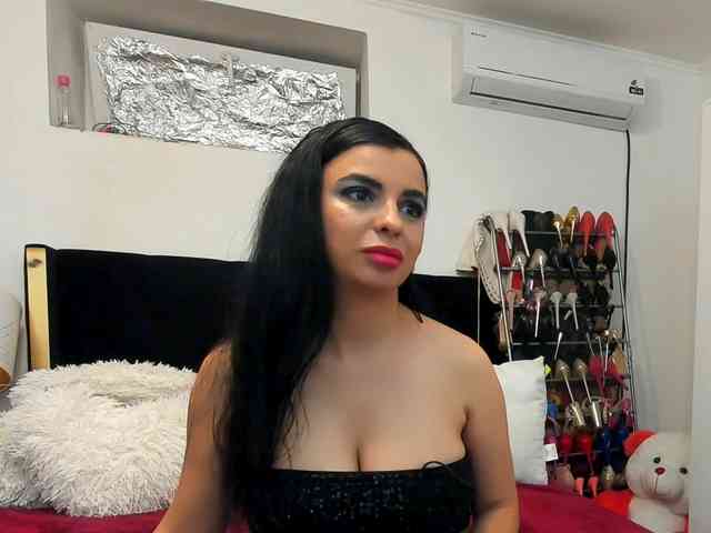 JuliaHayes90 JuliaHayes90