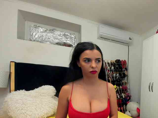 JuliaHayes