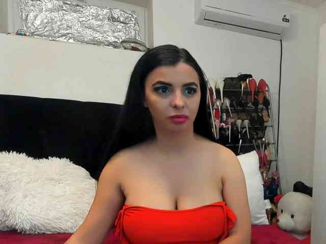 JuliaHayes webcam
