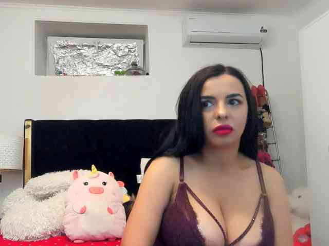 JuliaHayes webcam