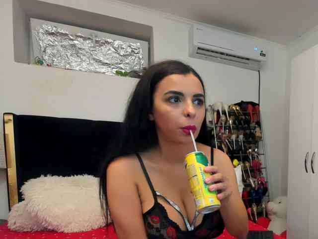 JuliaHayes webcam