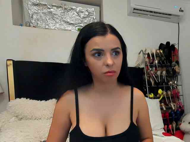 JuliaHayes webcam