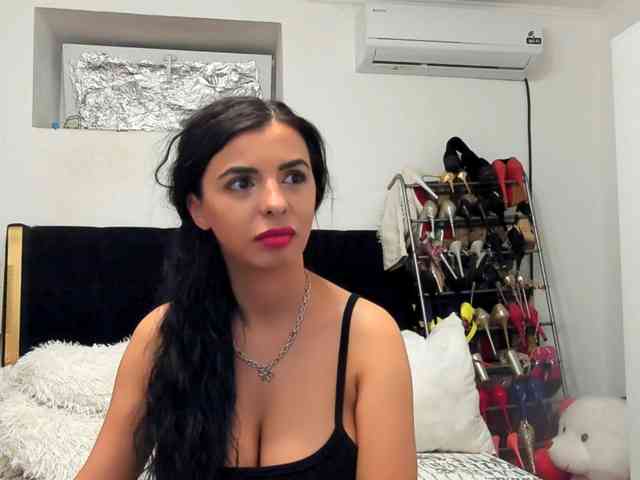 JuliaHayes webcam