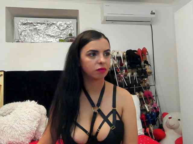 JuliaHayes webcam
