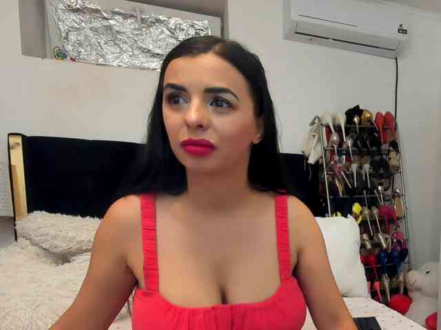 JuliaHayes90 JuliaHayes90