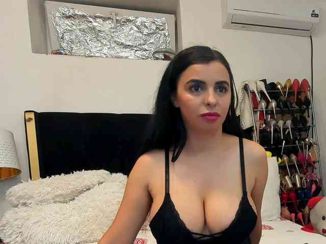 JuliaHayes webcam