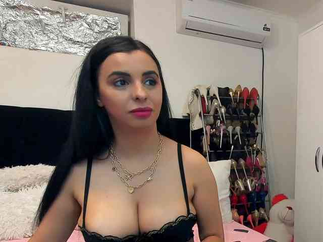 JuliaHayes90