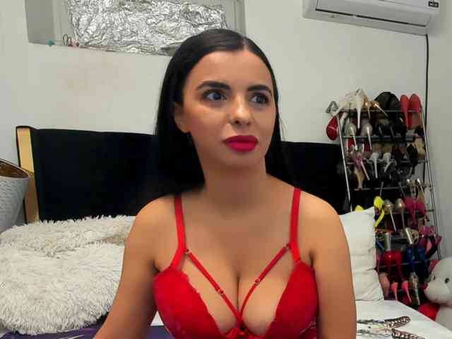JuliaHayes webcam