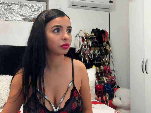JuliaHayes webcam