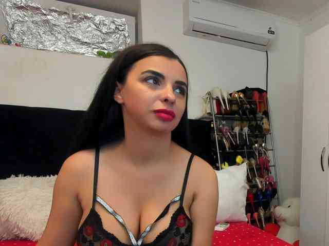 JuliaHayes webcam