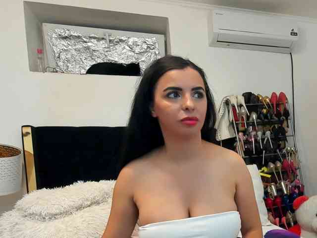 JuliaHayes90