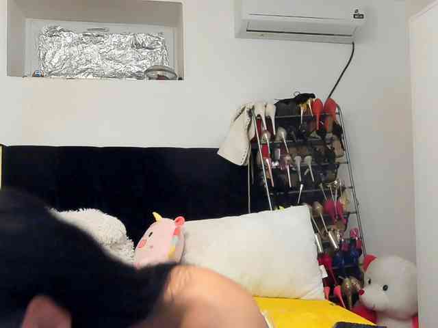 JuliaHayes webcam