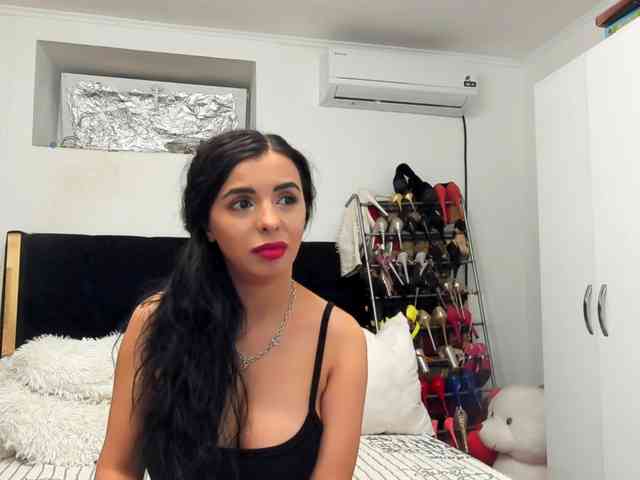 JuliaHayes webcam