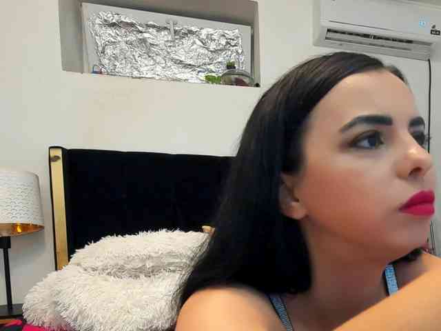 JuliaHayes webcam