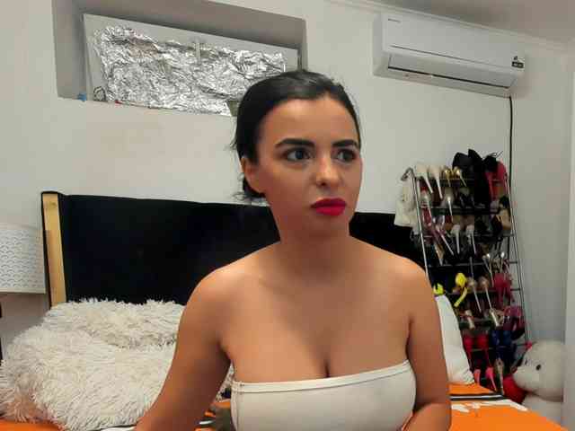 JuliaHayes90
