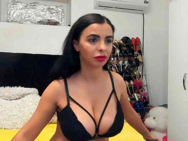 JuliaHayes90