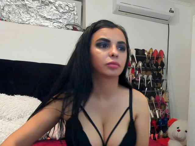 JuliaHayes webcam