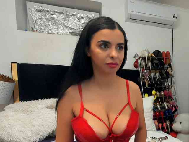 JuliaHayes