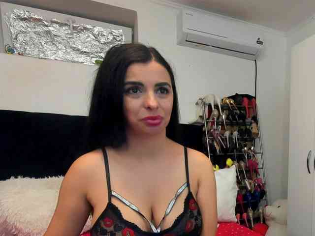 JuliaHayes webcam