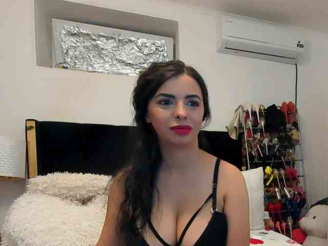 JuliaHayes webcam