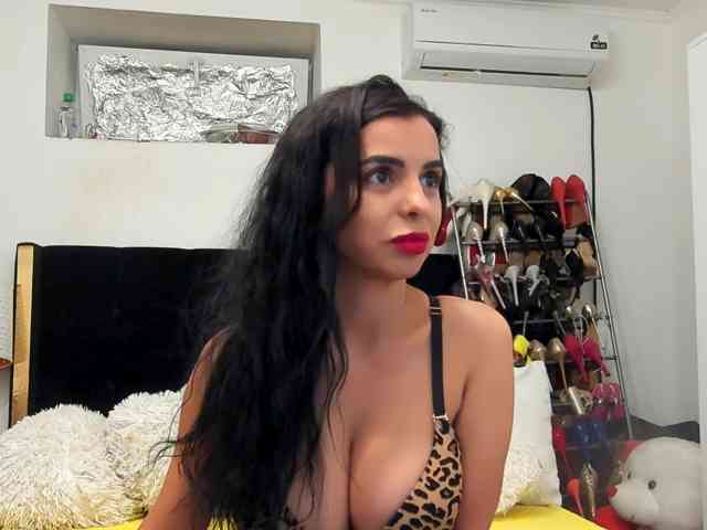 JuliaHayes webcam