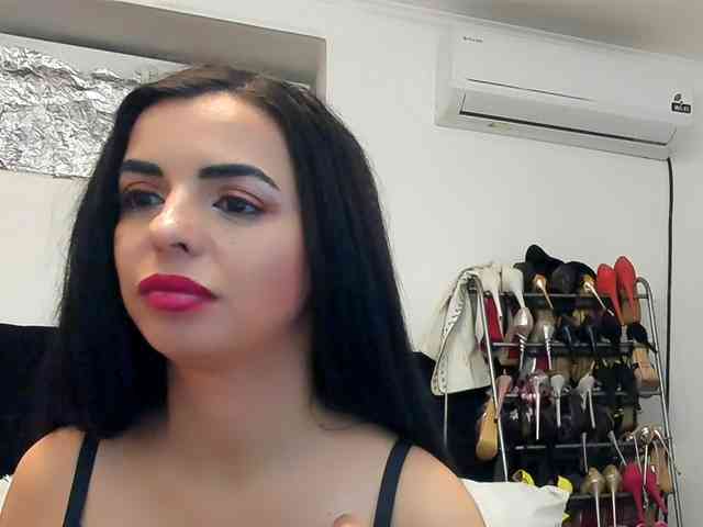 JuliaHayes webcam