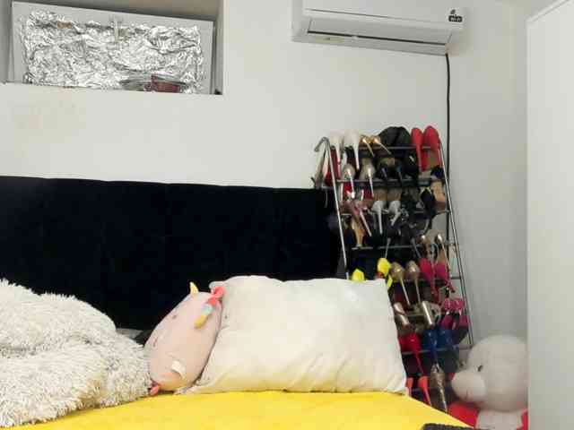JuliaHayes90