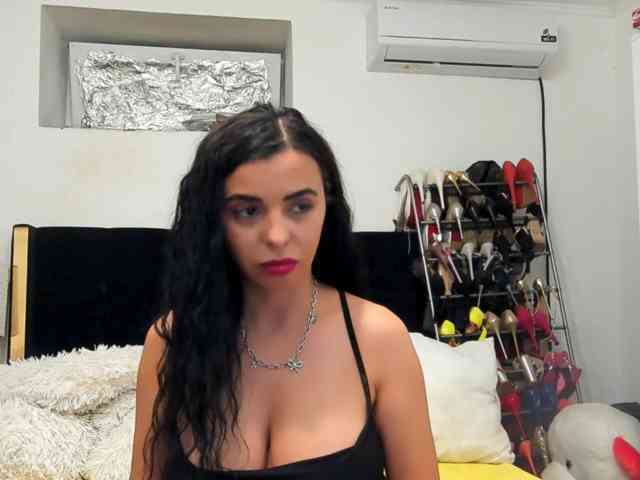 JuliaHayes