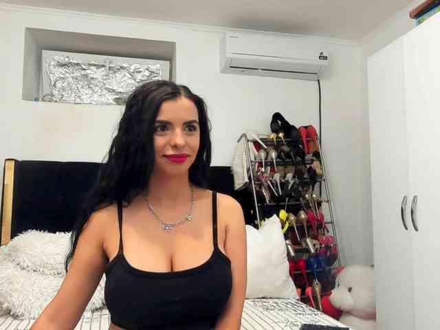 JuliaHayes