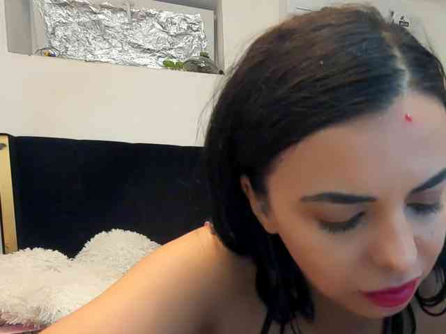 JuliaHayes webcam