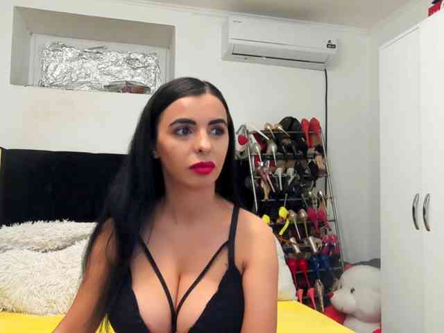 JuliaHayes