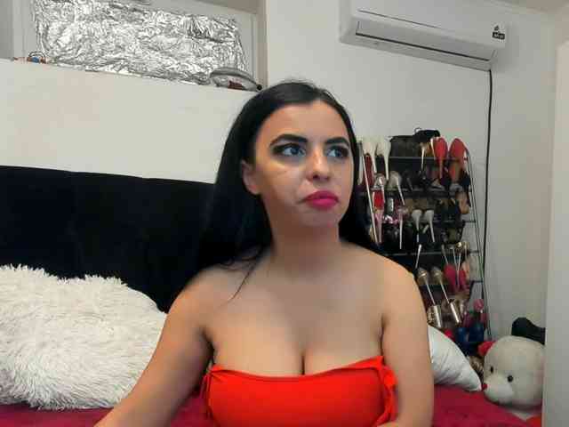 JuliaHayes webcam