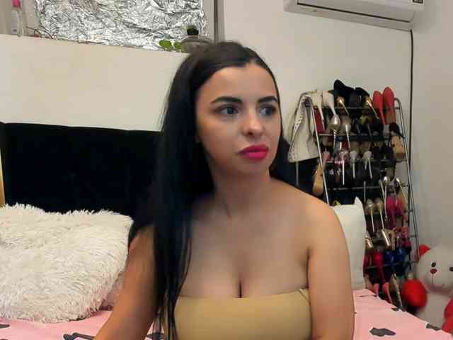 JuliaHayes webcam