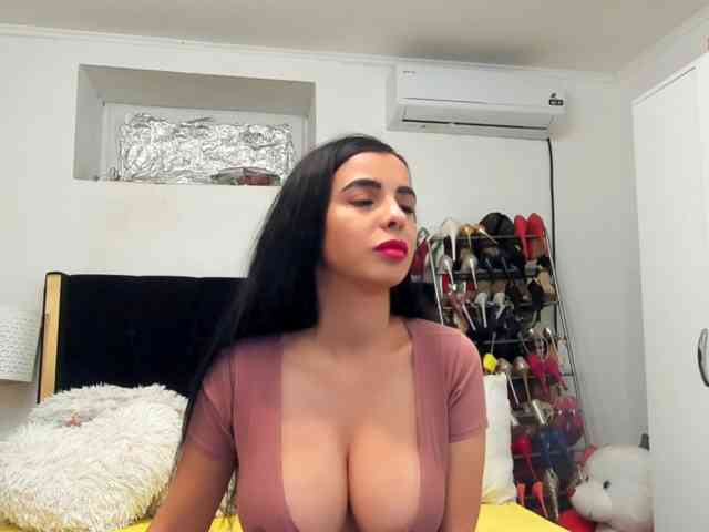 JuliaHayes90