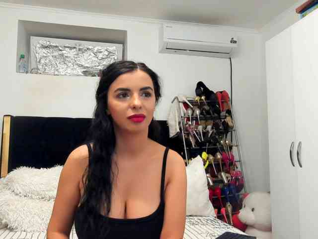JuliaHayes webcam