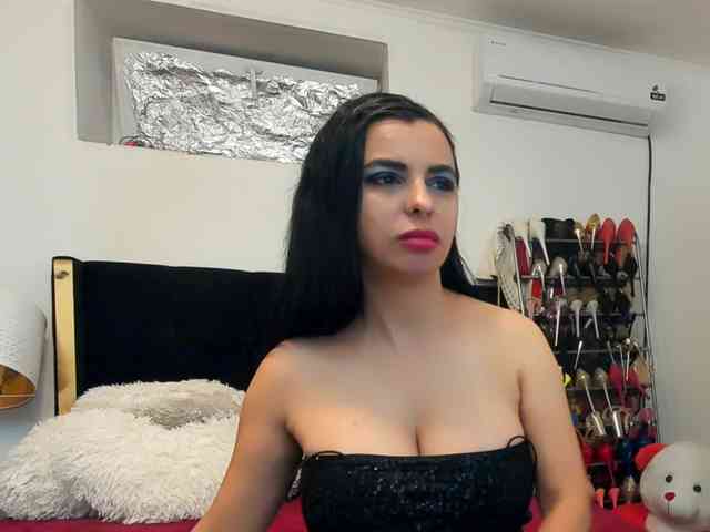 JuliaHayes webcam