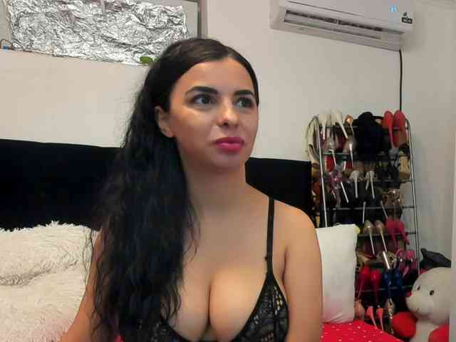 JuliaHayes webcam