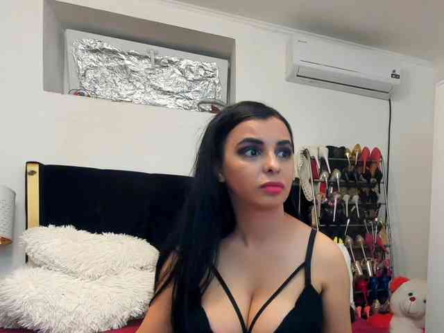 JuliaHayes90 JuliaHayes90
