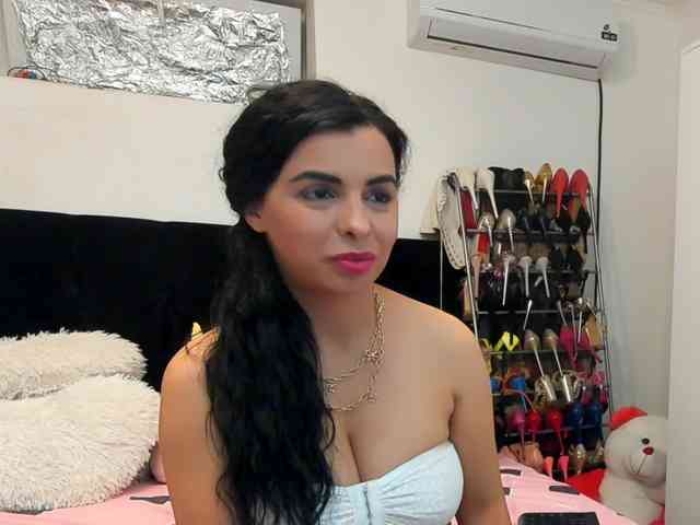 JuliaHayes webcam