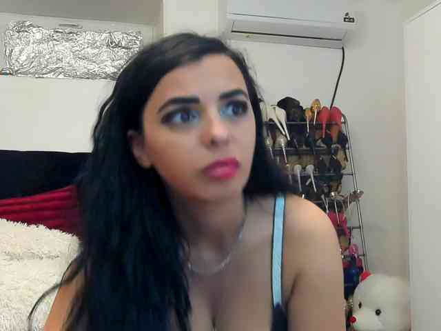 JuliaHayes webcam