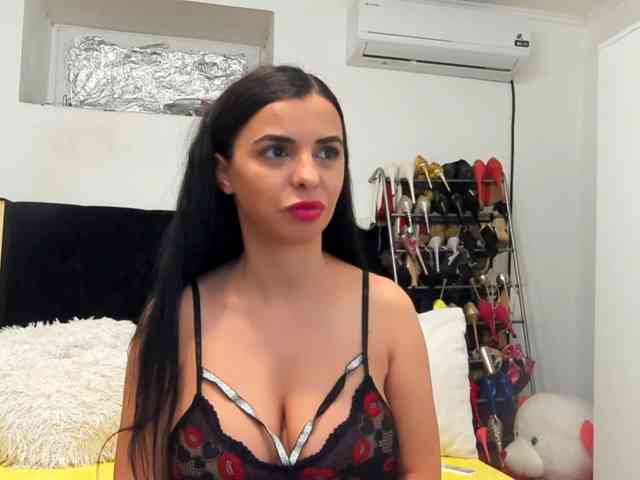 JuliaHayes